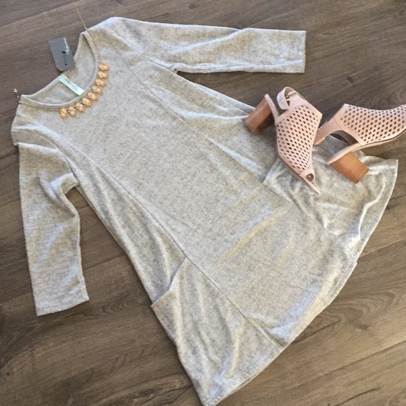 Fashionomics Dresses & Skirts - 3/4 sleeve brushed knit grey dress w/ pockets!